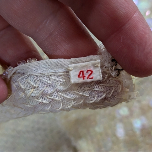 Vintage off white fully sequined & beaded 1/2 sleeve top S/M - Picture 10 of 10